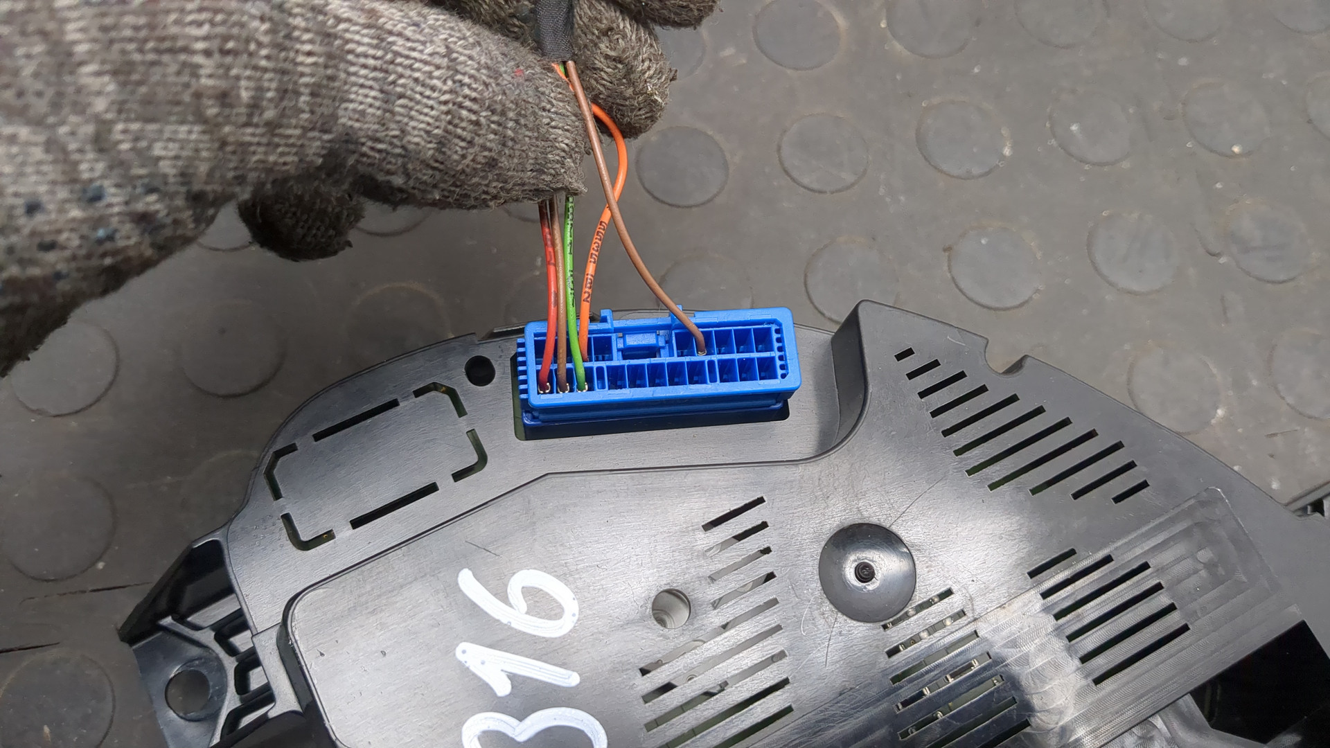 Панель приборов