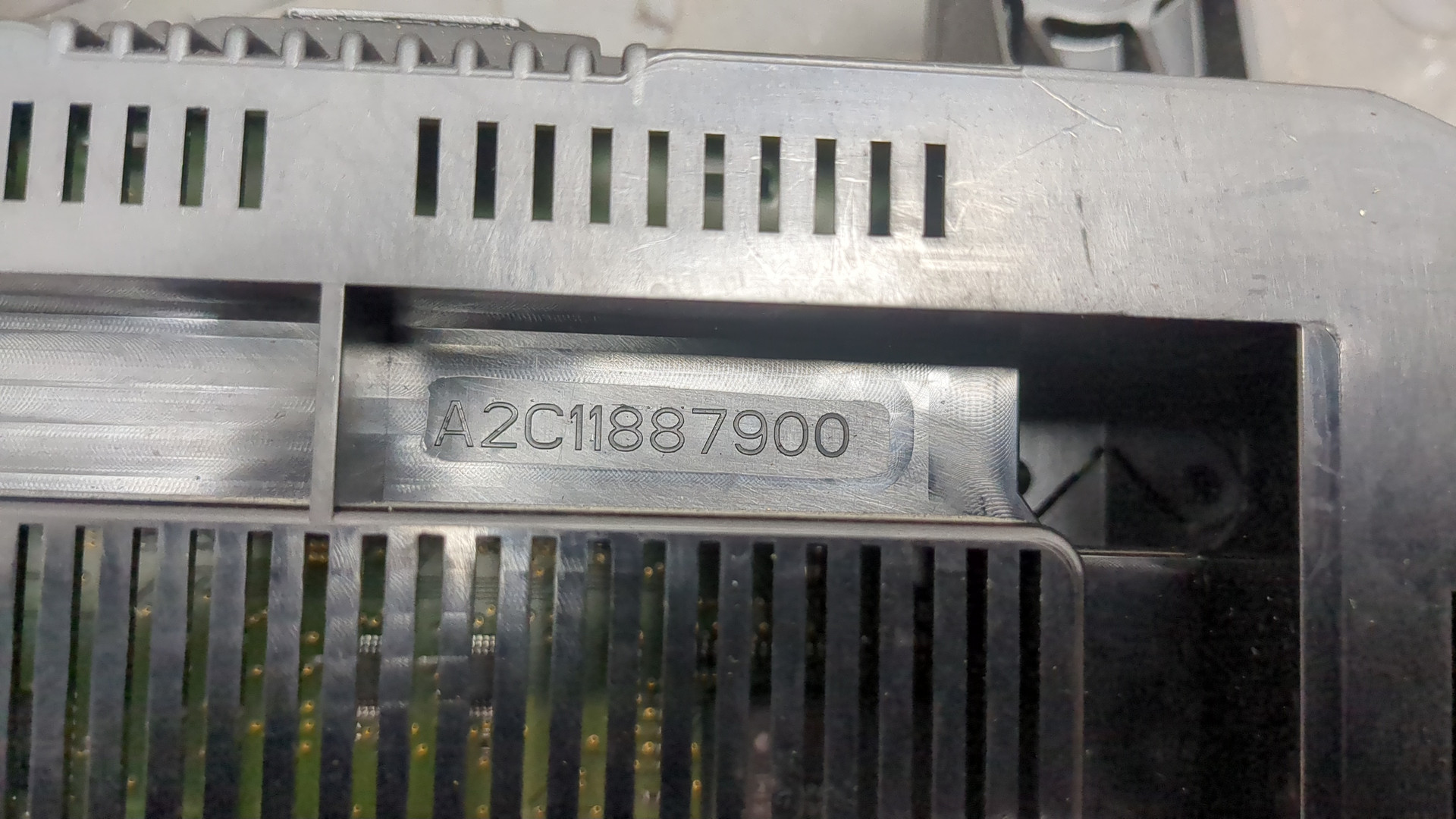 Панель приборов