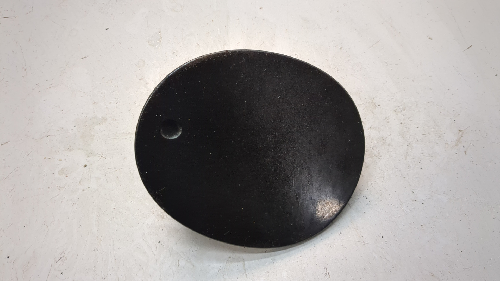 Лючок бензобака