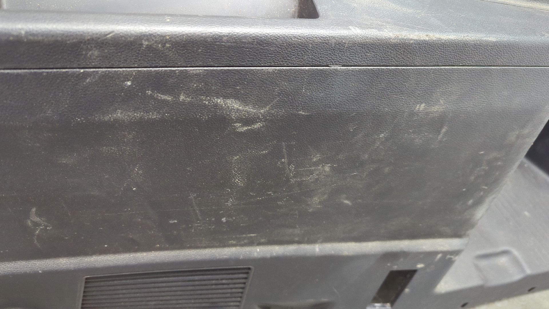 Обшивка багажника