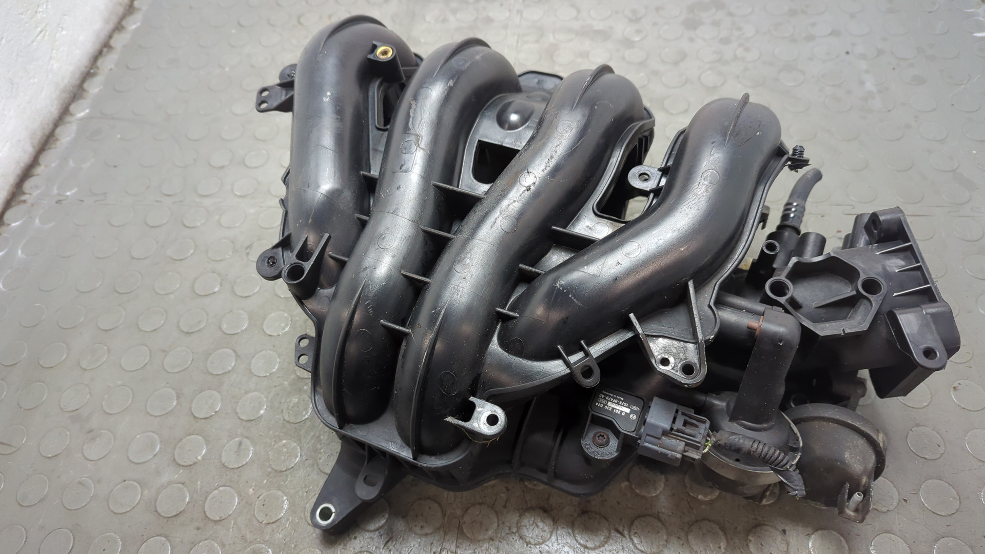 Коллектор впускной