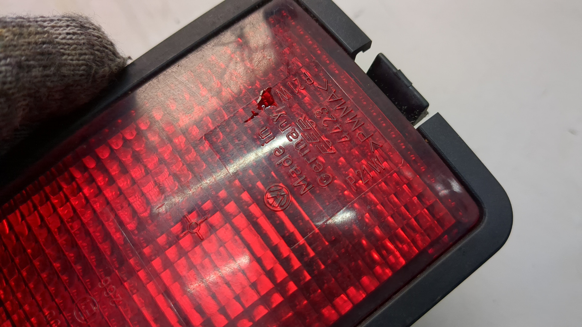 Фонарь задний противотуманный