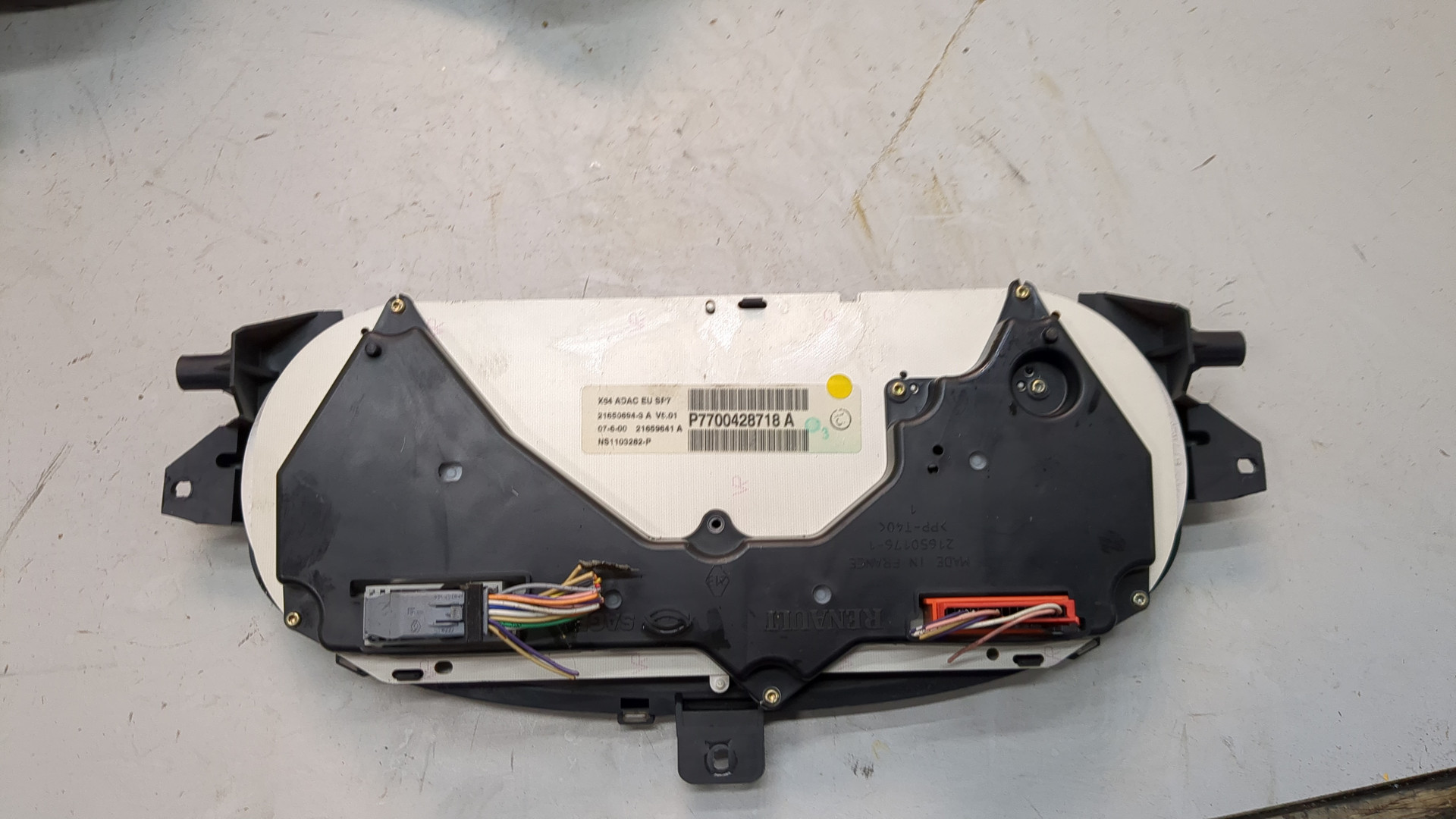 Панель приборов