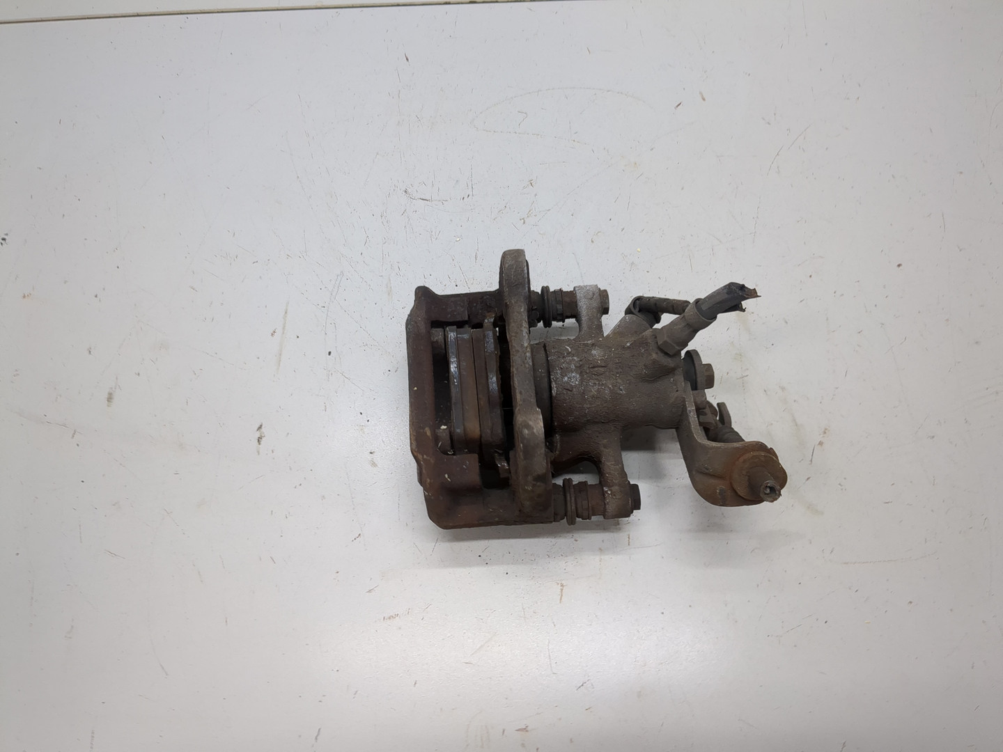 Суппорт задний правый