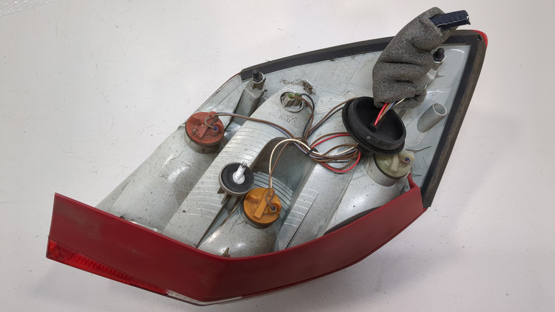 Фонарь задний правый