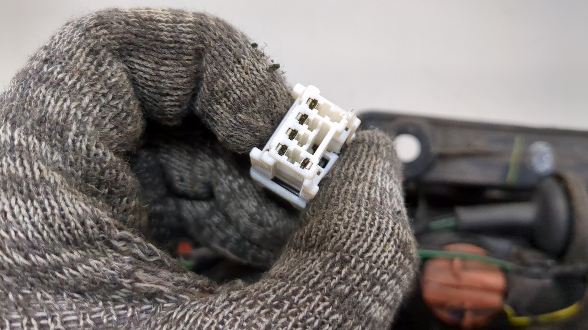 Фонарь задний правый