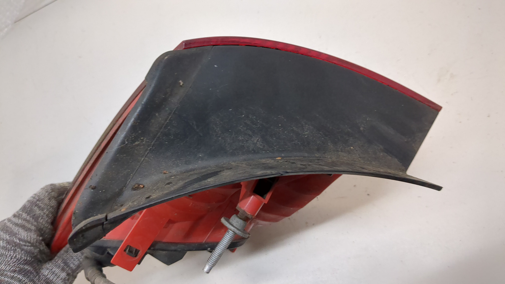 Фонарь задний правый