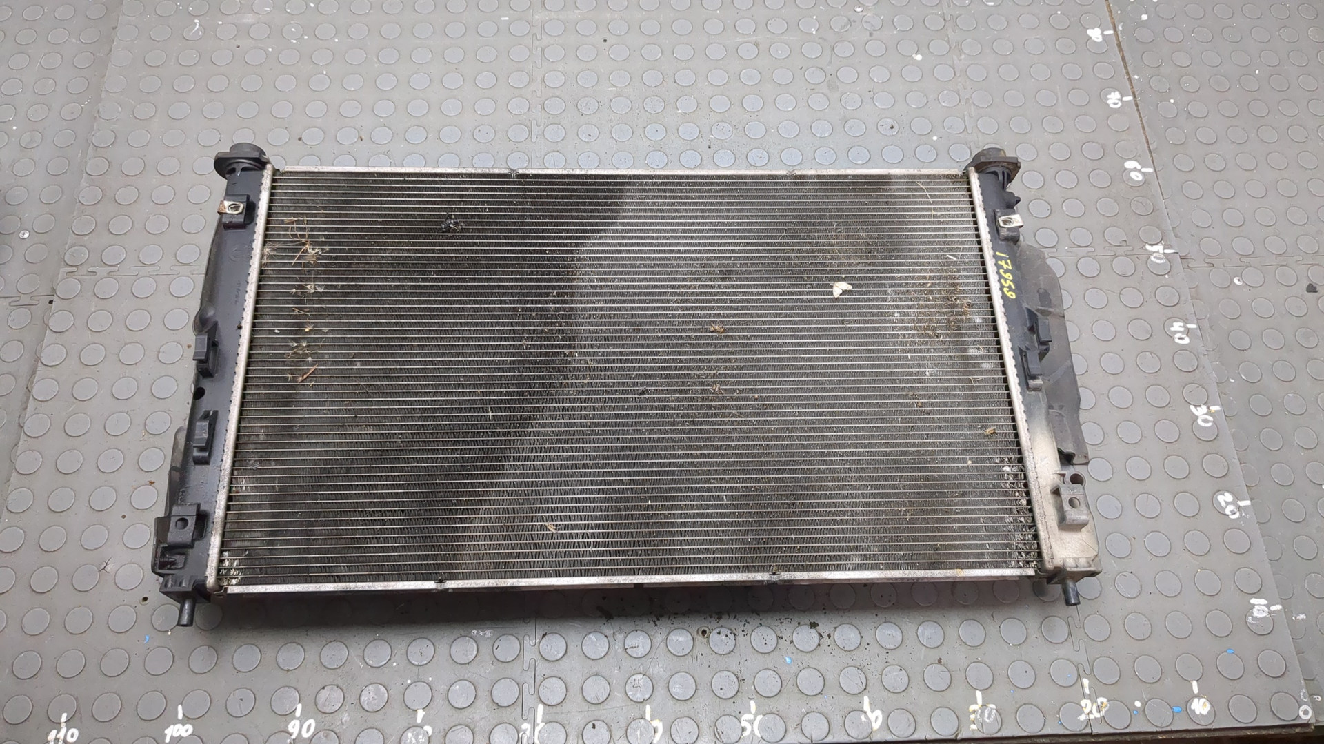 Радиатор охлаждения двигателя основной