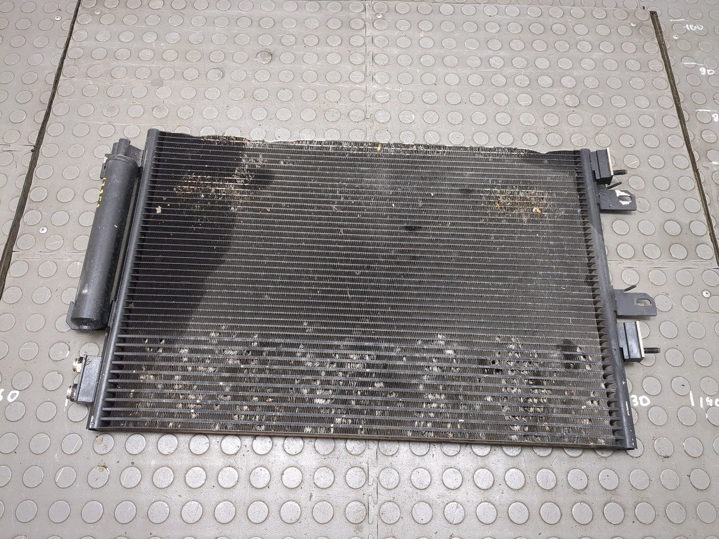 Радиатор кондиционера / конденсер