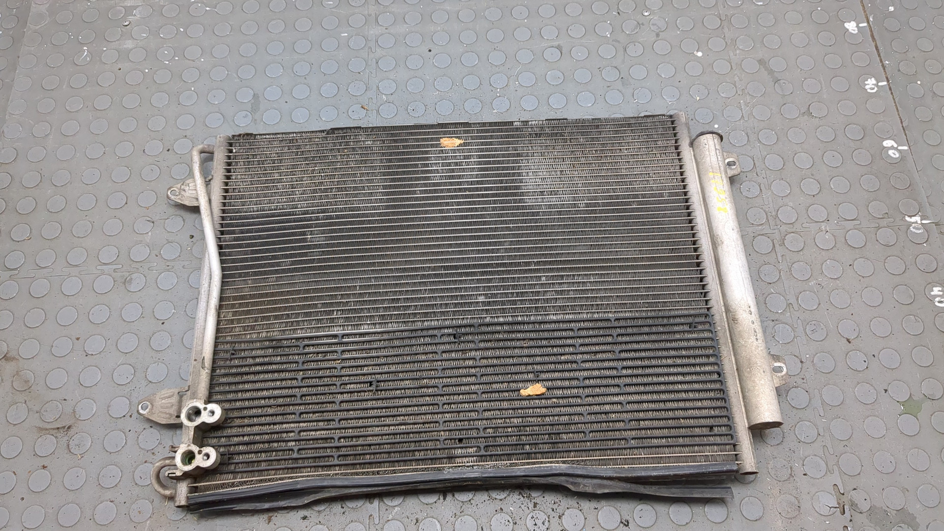 Радиатор кондиционера / конденсер