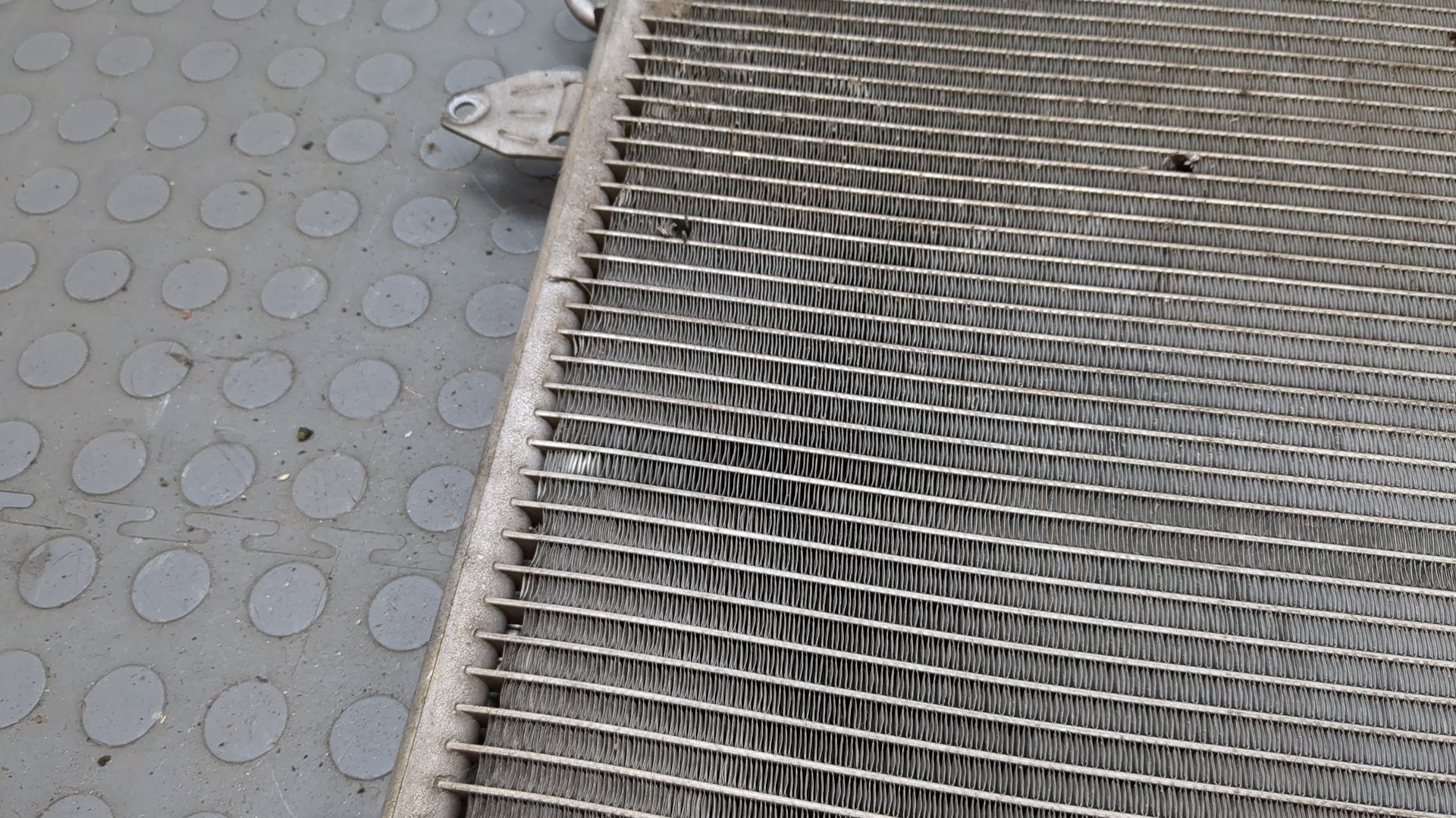 Радиатор кондиционера / конденсер