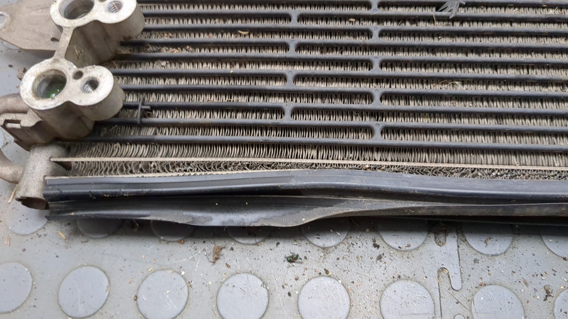 Радиатор кондиционера / конденсер