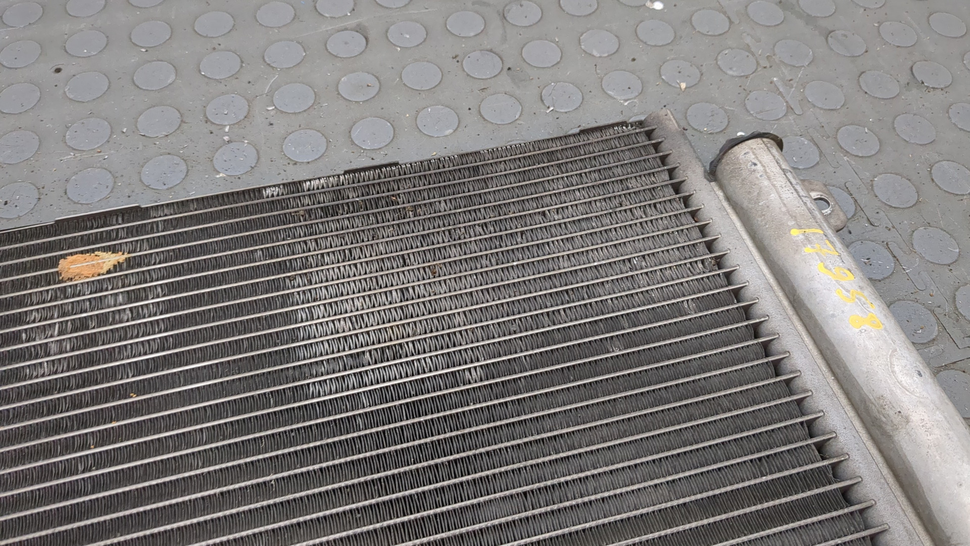 Радиатор кондиционера / конденсер