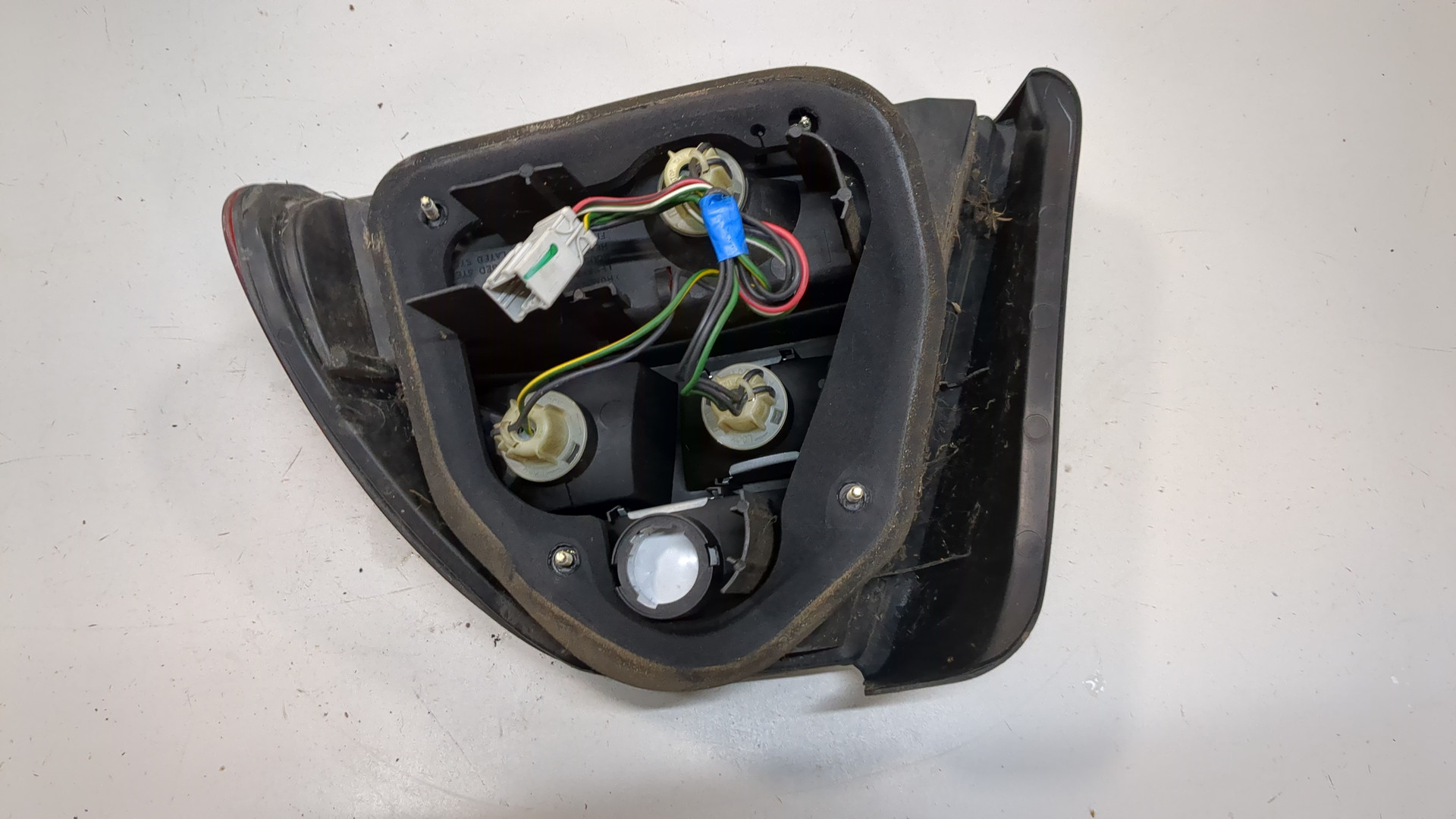 Фонарь задний левый