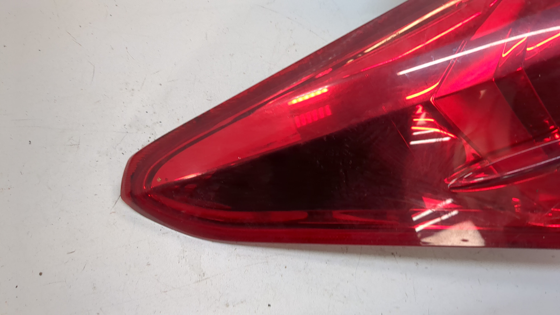 Фонарь задний левый