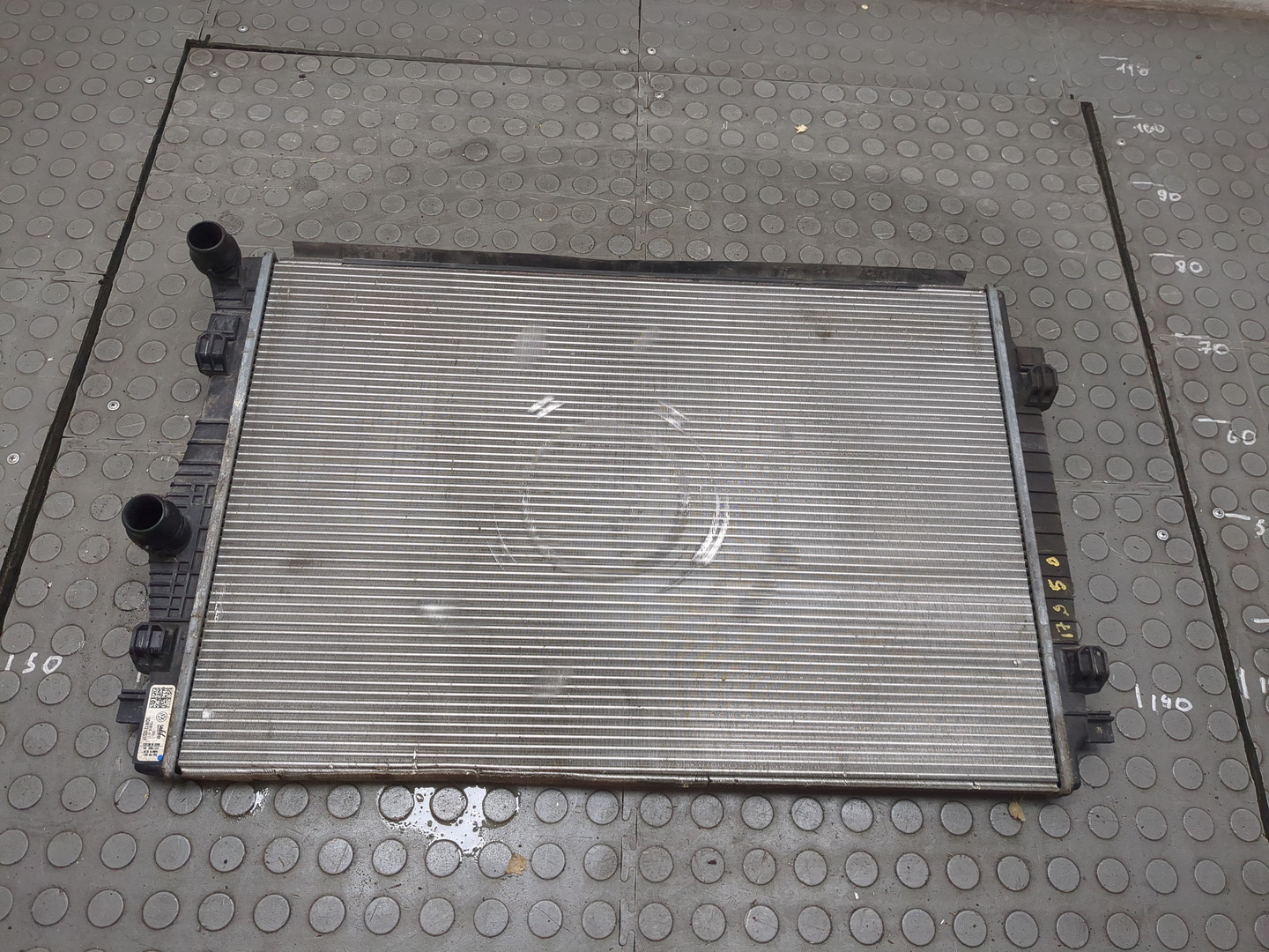 Радиатор охлаждения двигателя основной