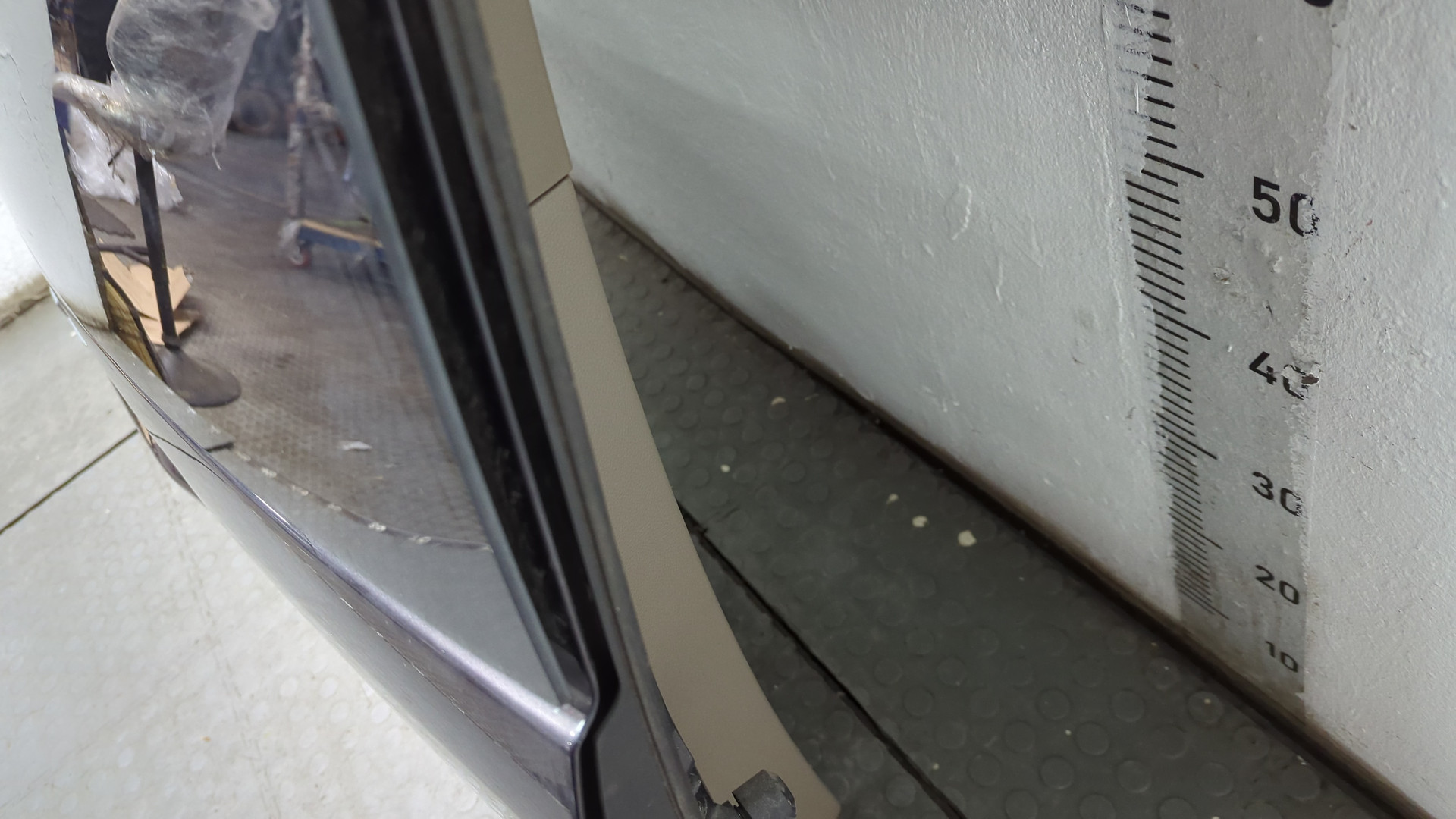 Дверь багажника