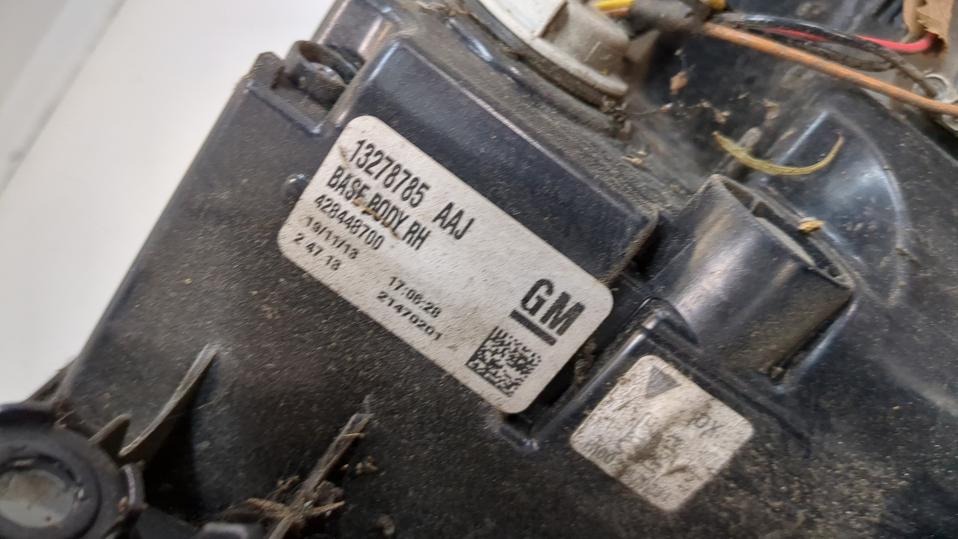 Фонарь задний правый