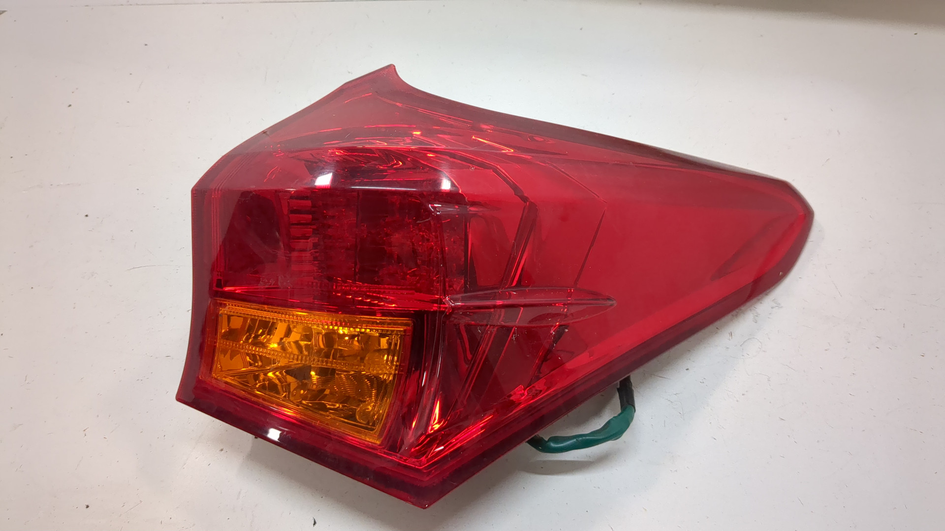 Фонарь задний правый