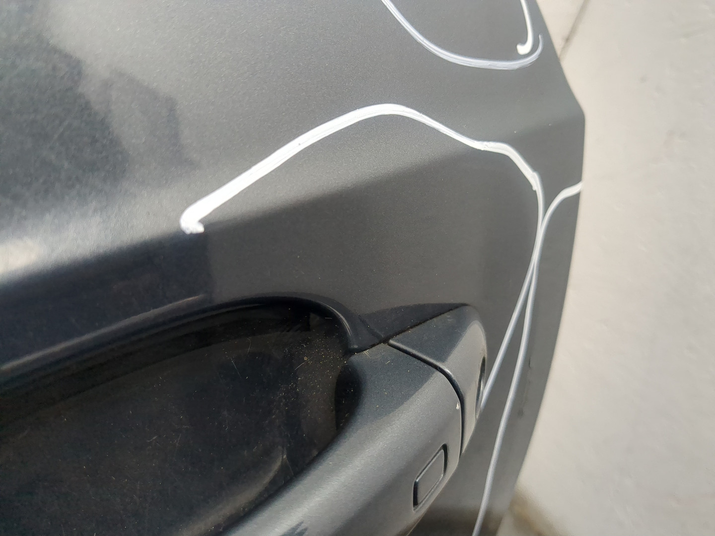 Дверь передняя левая