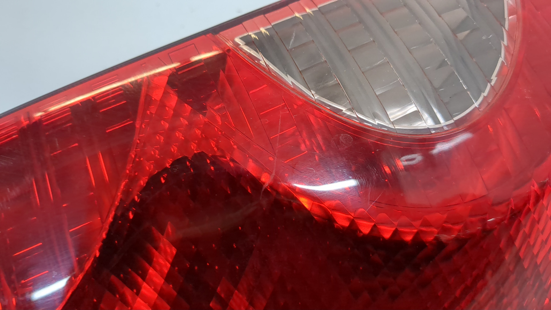 Фонарь задний левый