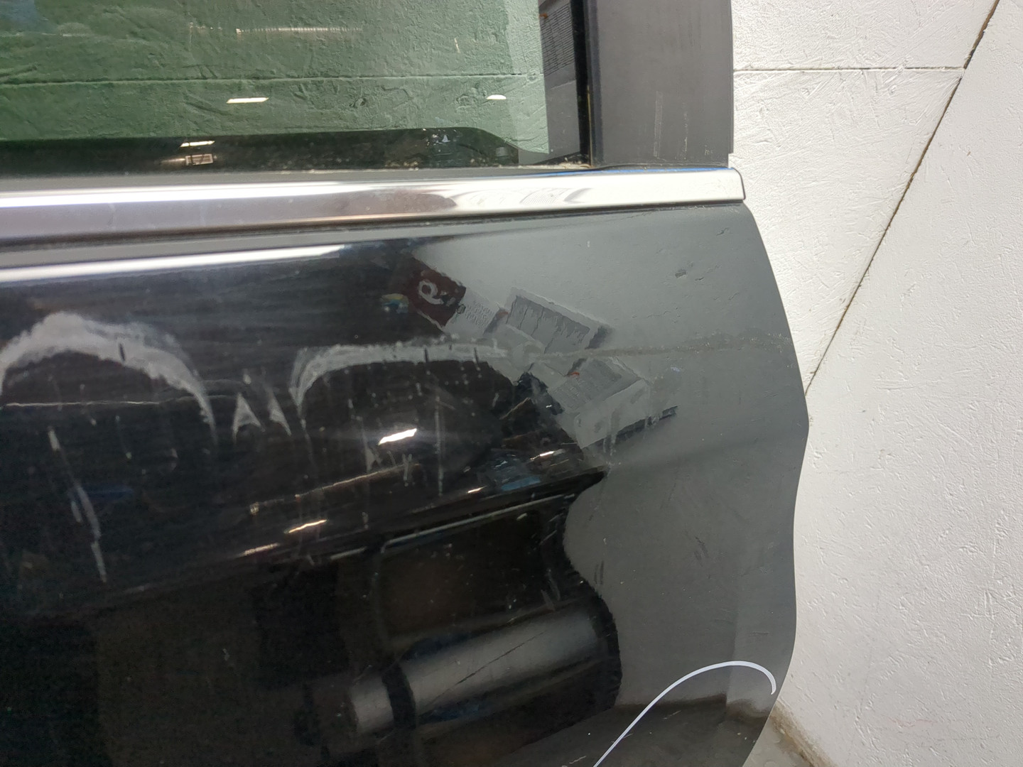 Дверь задняя правая