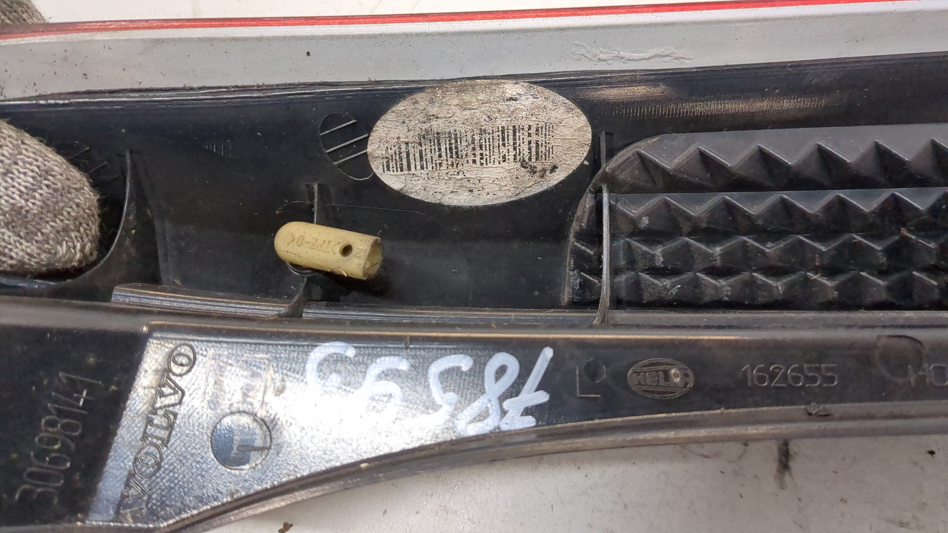 Фонарь задний левый