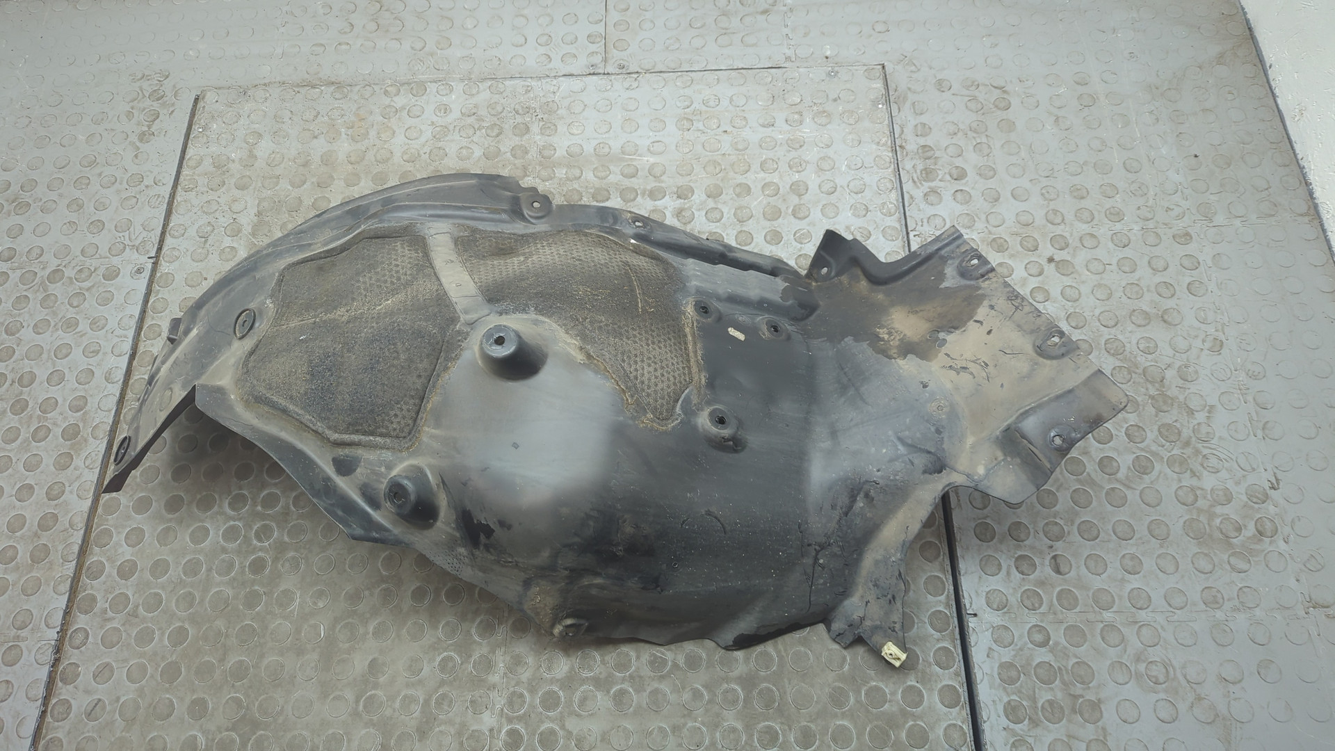 Локер передний правый