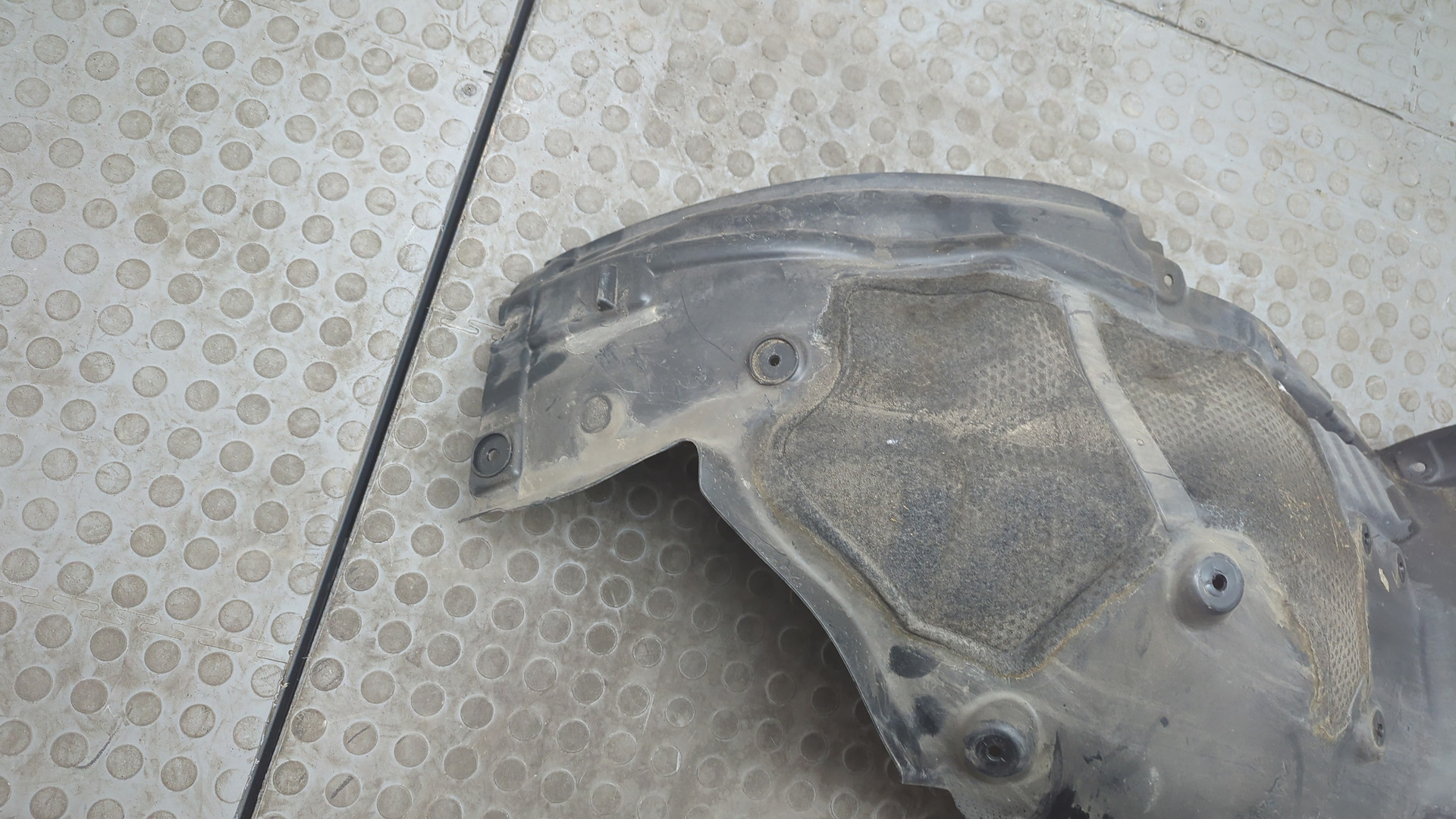 Локер передний правый