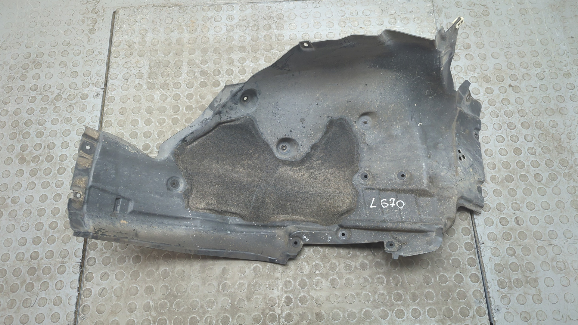 Локер передний правый