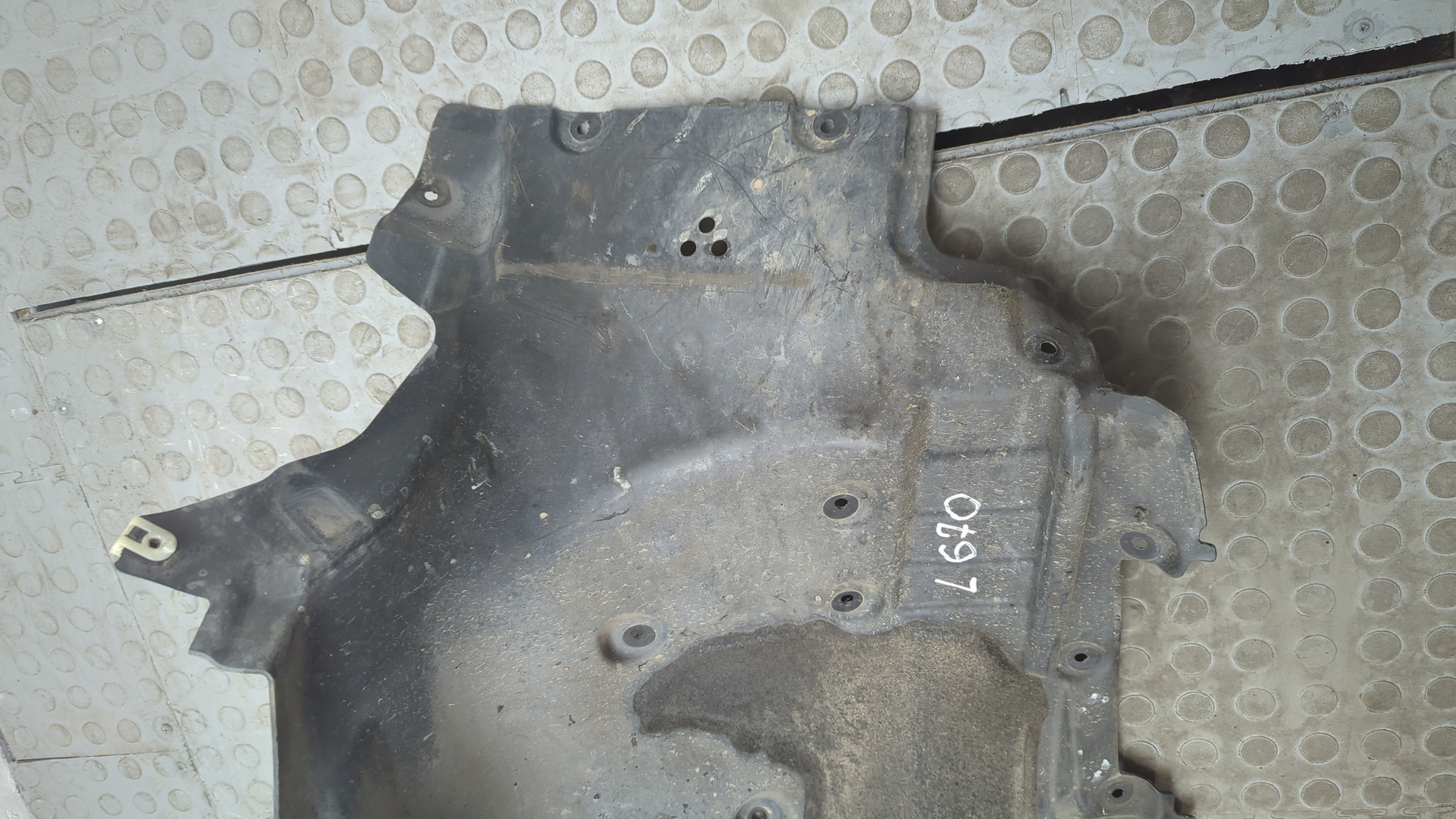 Локер передний правый