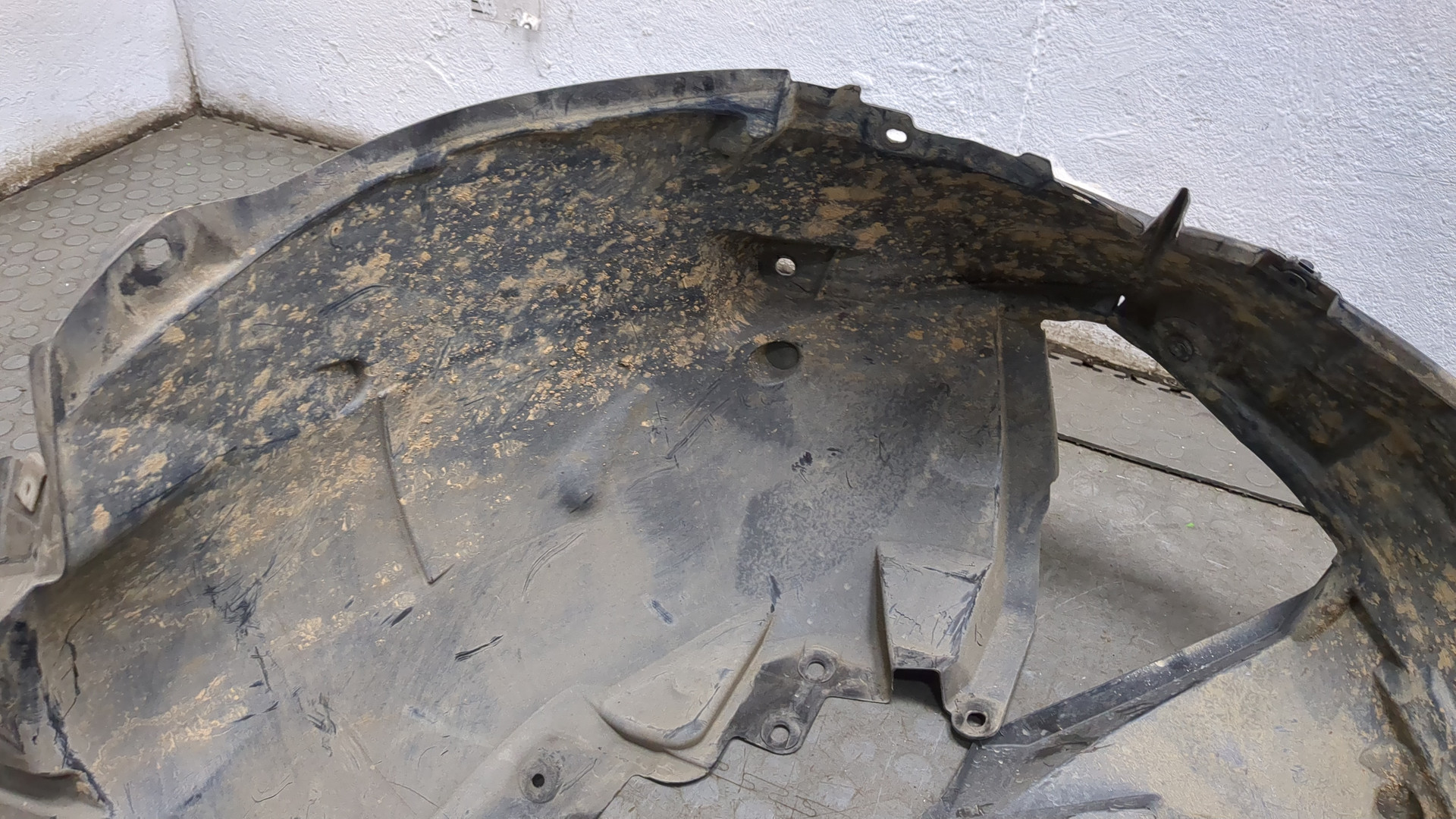 Локер передний левый