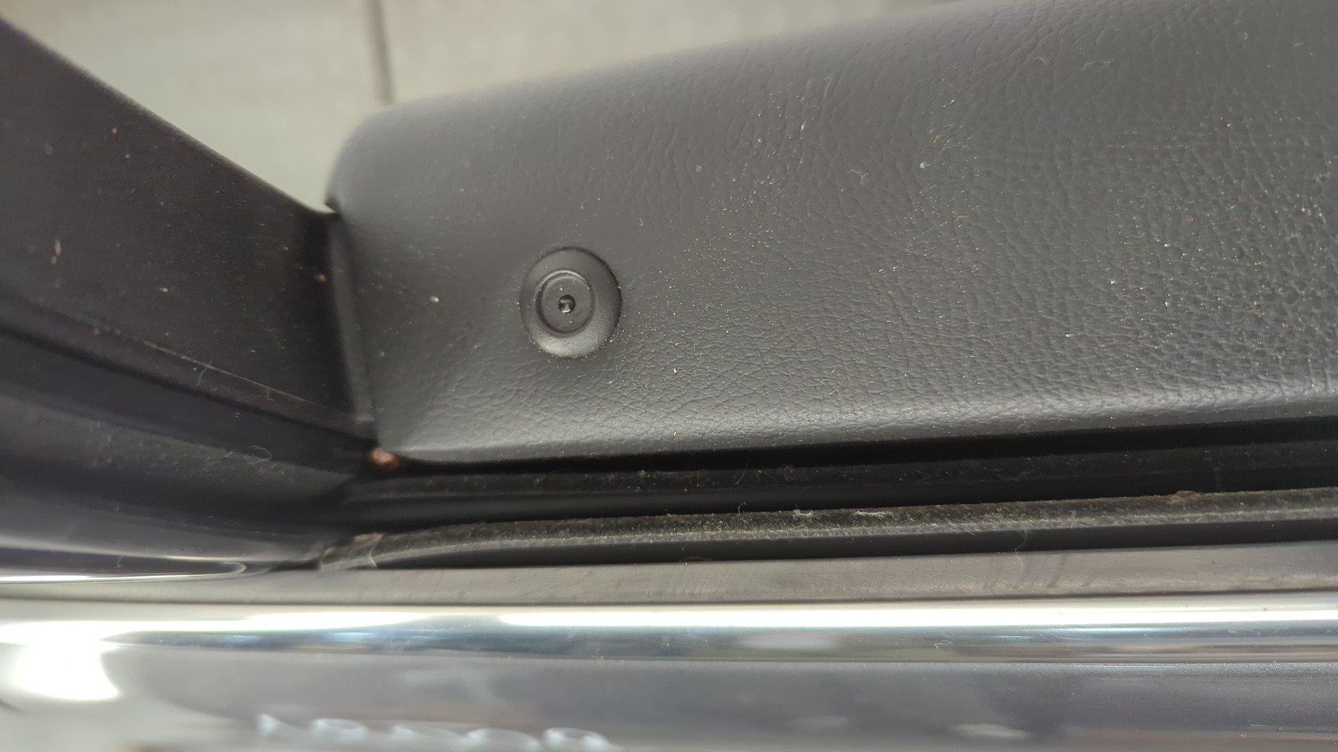 Дверь задняя левая