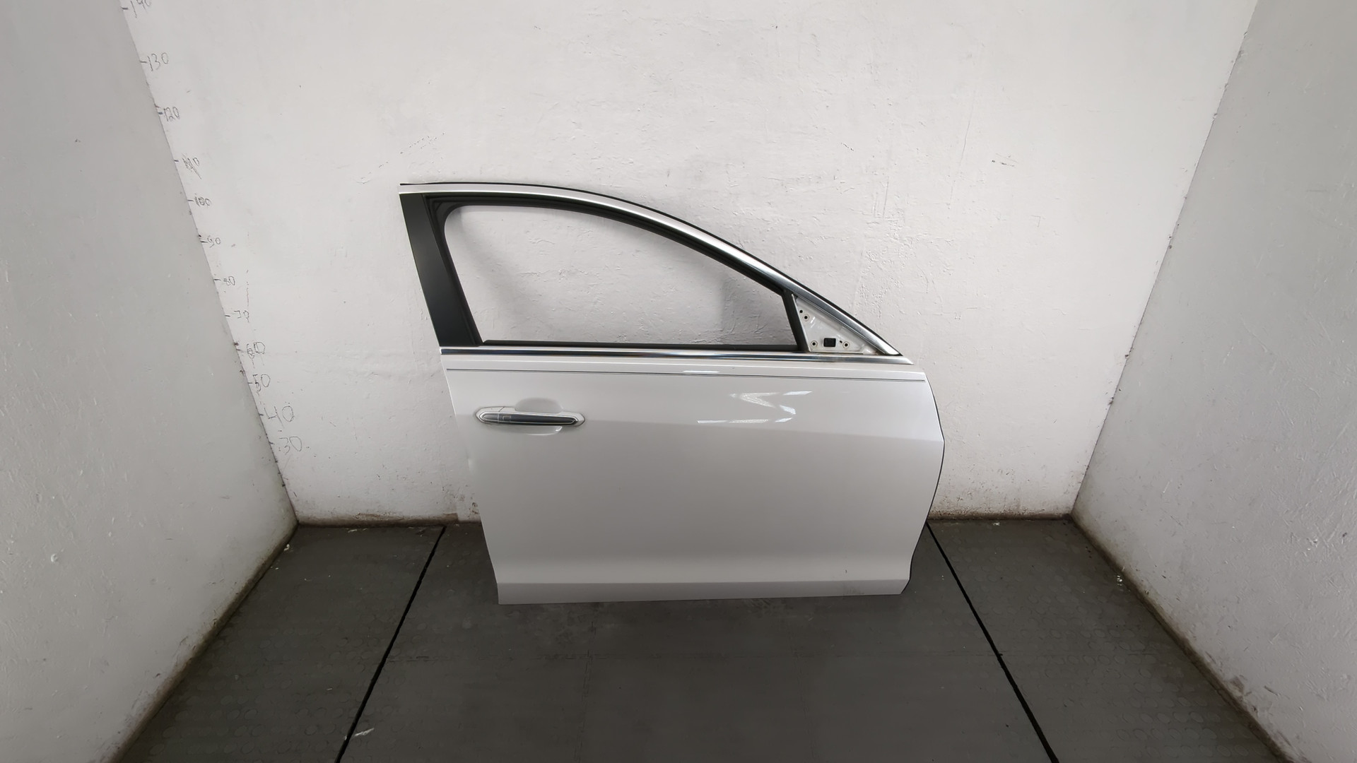 Дверь передняя правая