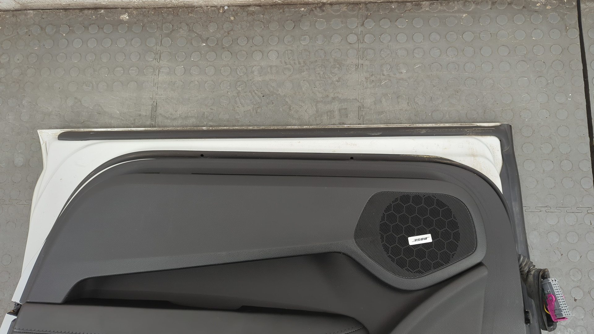 Дверь передняя правая