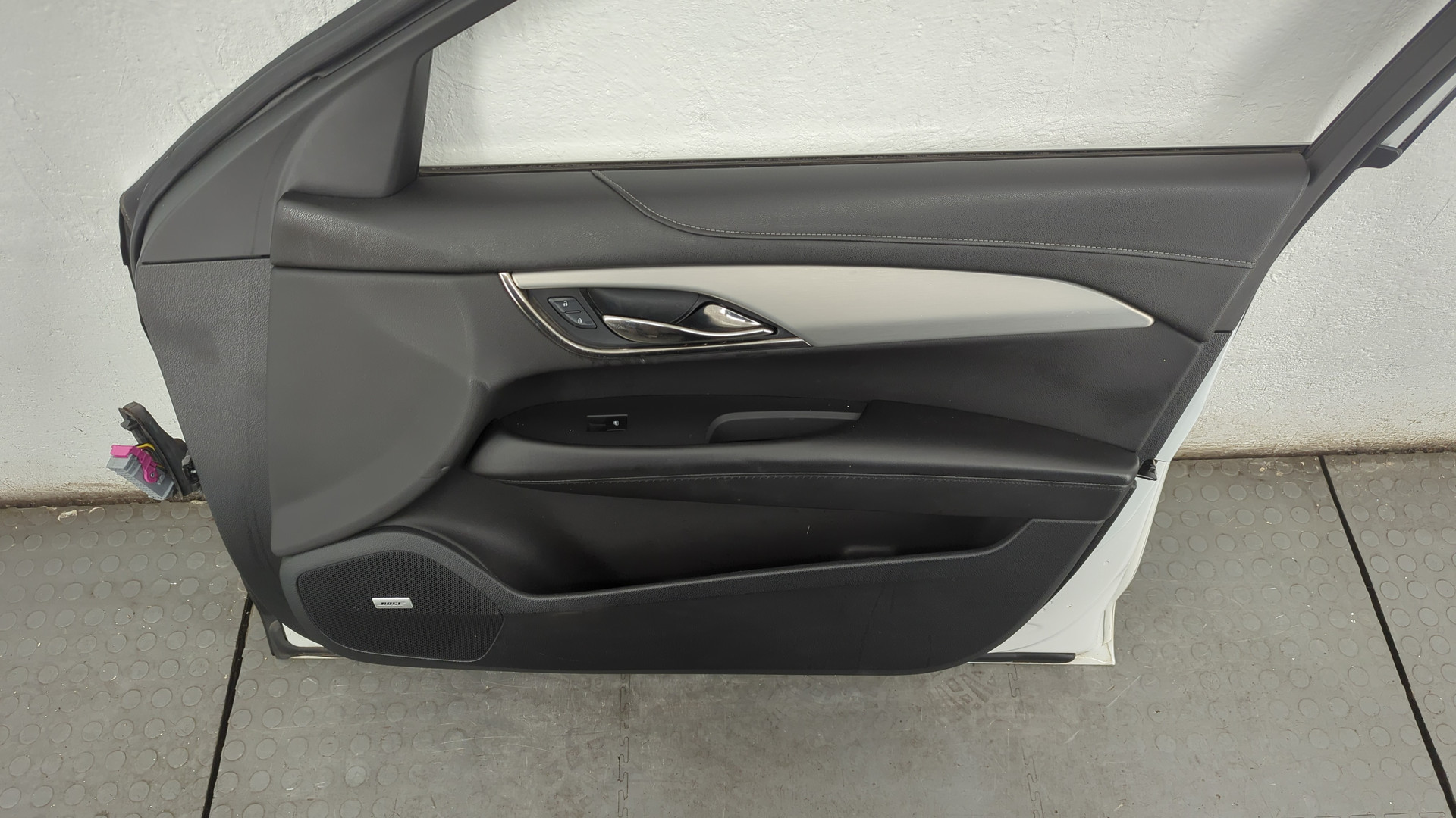 Дверь передняя правая