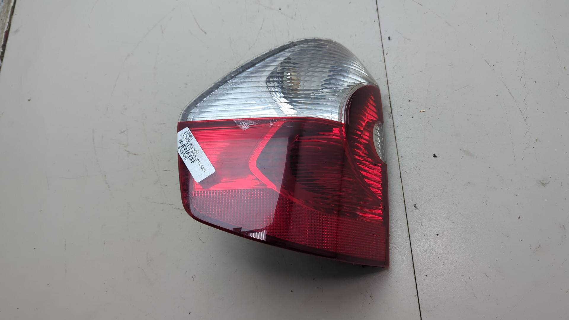 Фонарь задний левый