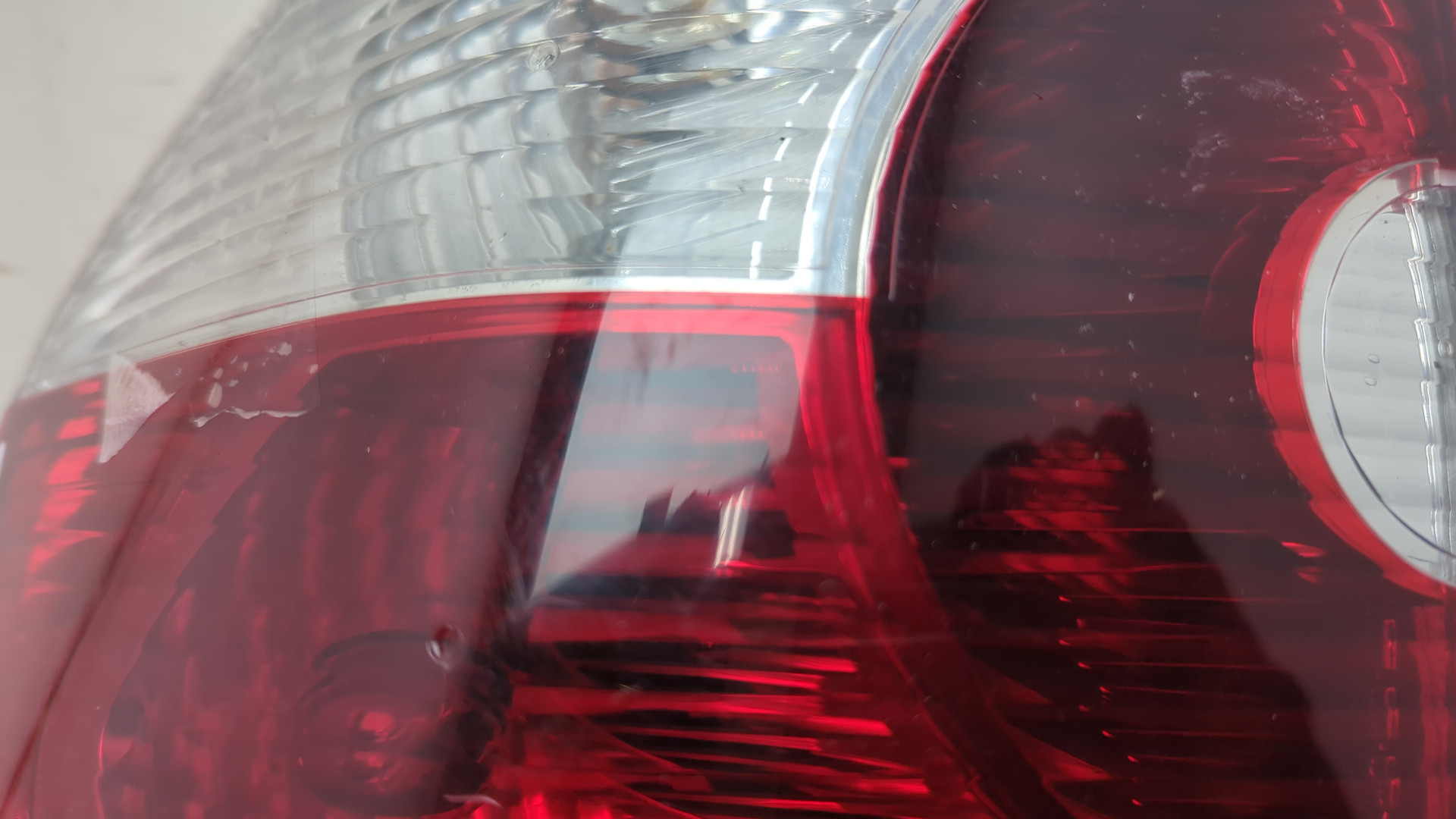 Фонарь задний левый