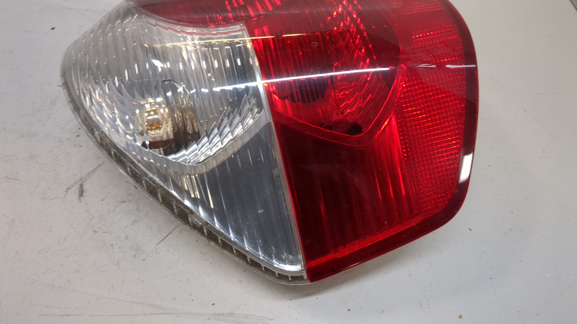 Фонарь задний левый