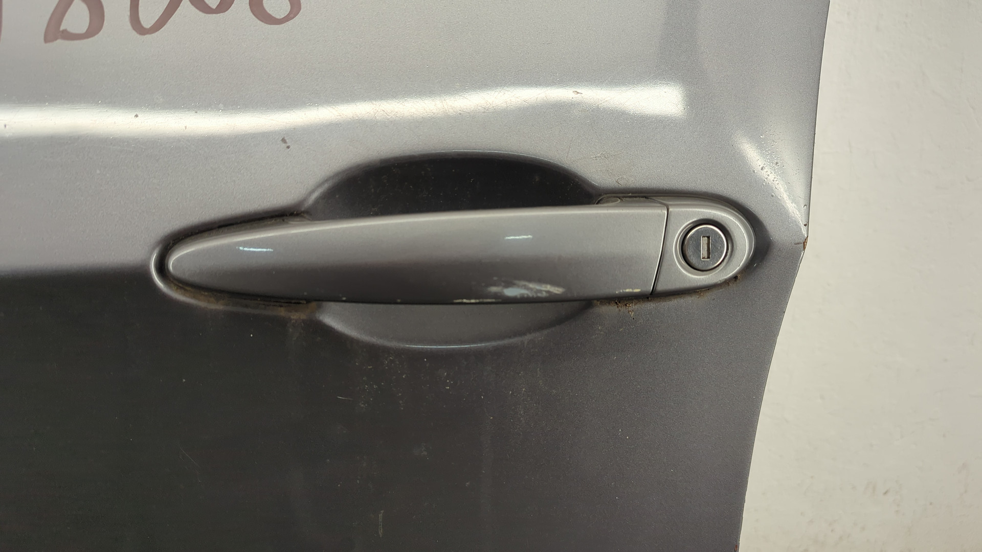 Дверь передняя левая