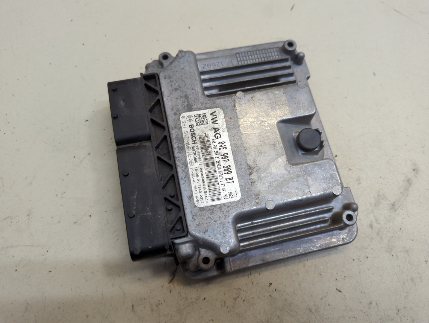 Блок управления двигателем