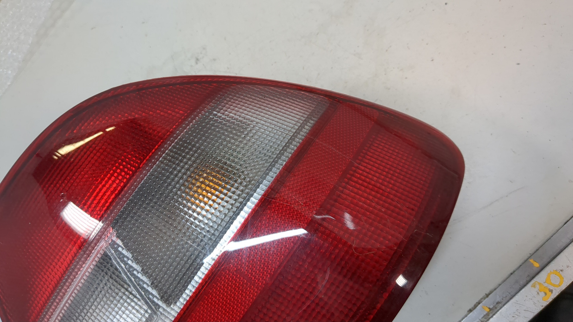 Фонарь задний правый