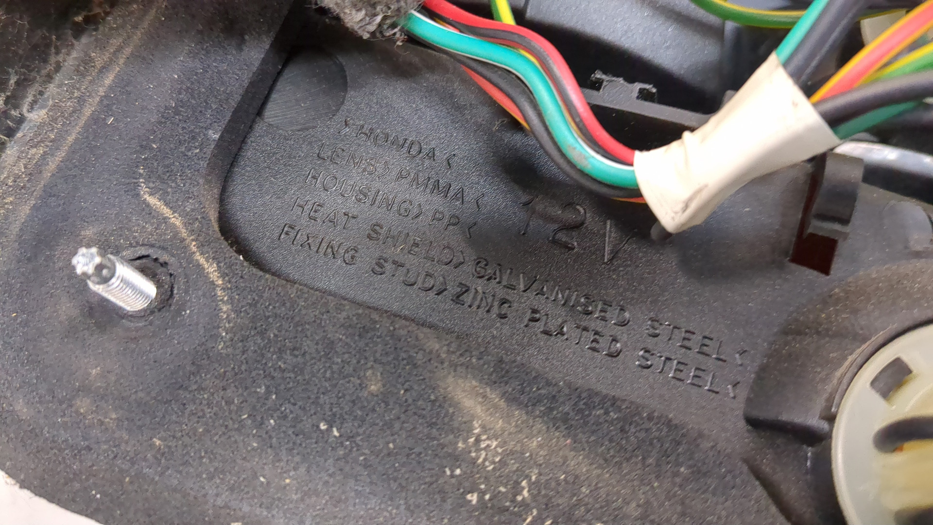 Фонарь задний правый