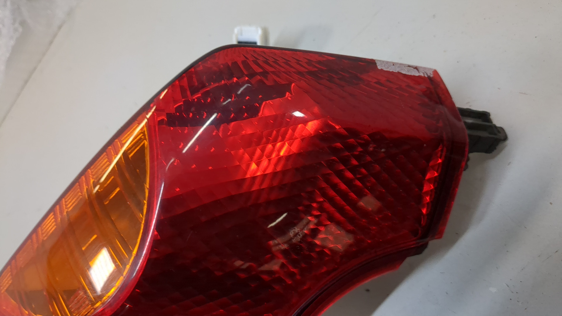 Фонарь задний правый