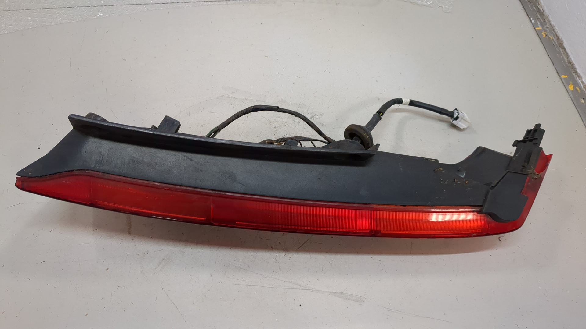 Фонарь задний правый