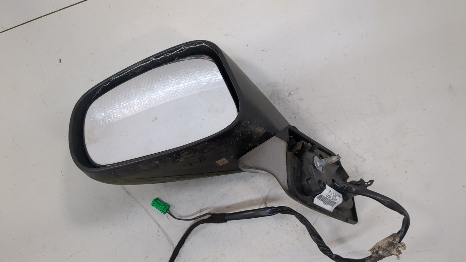 Зеркало левое электрическое