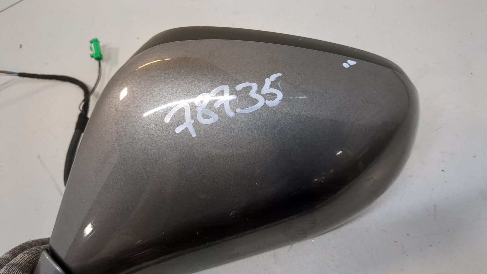 Зеркало левое электрическое