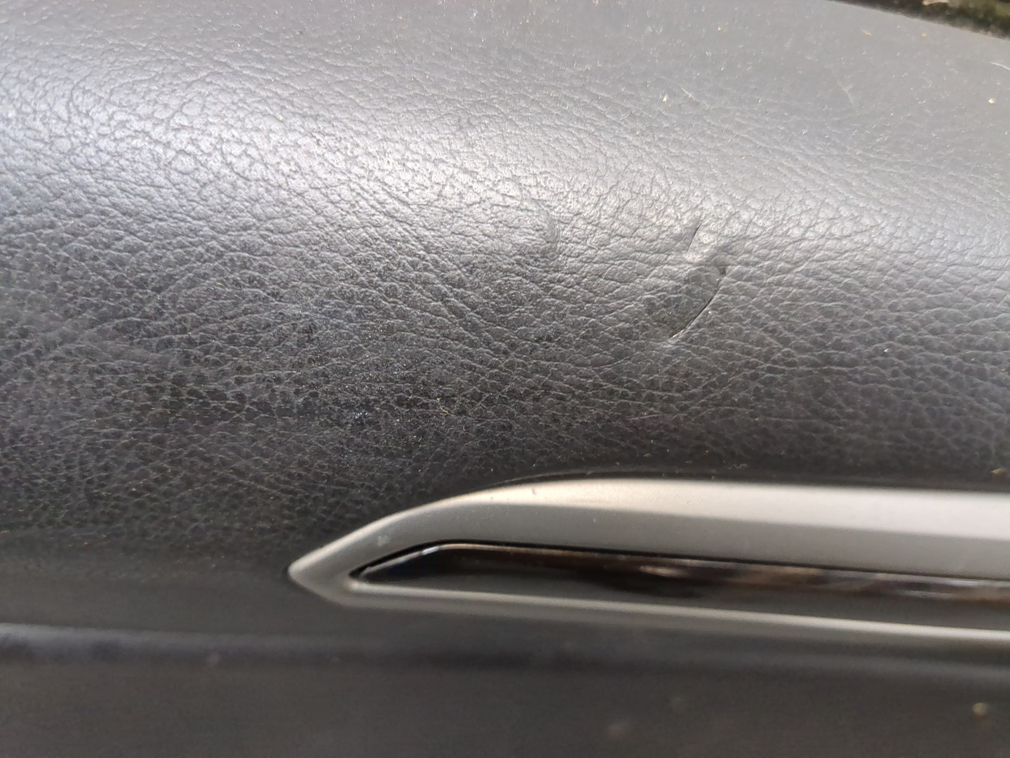 Дверь задняя левая