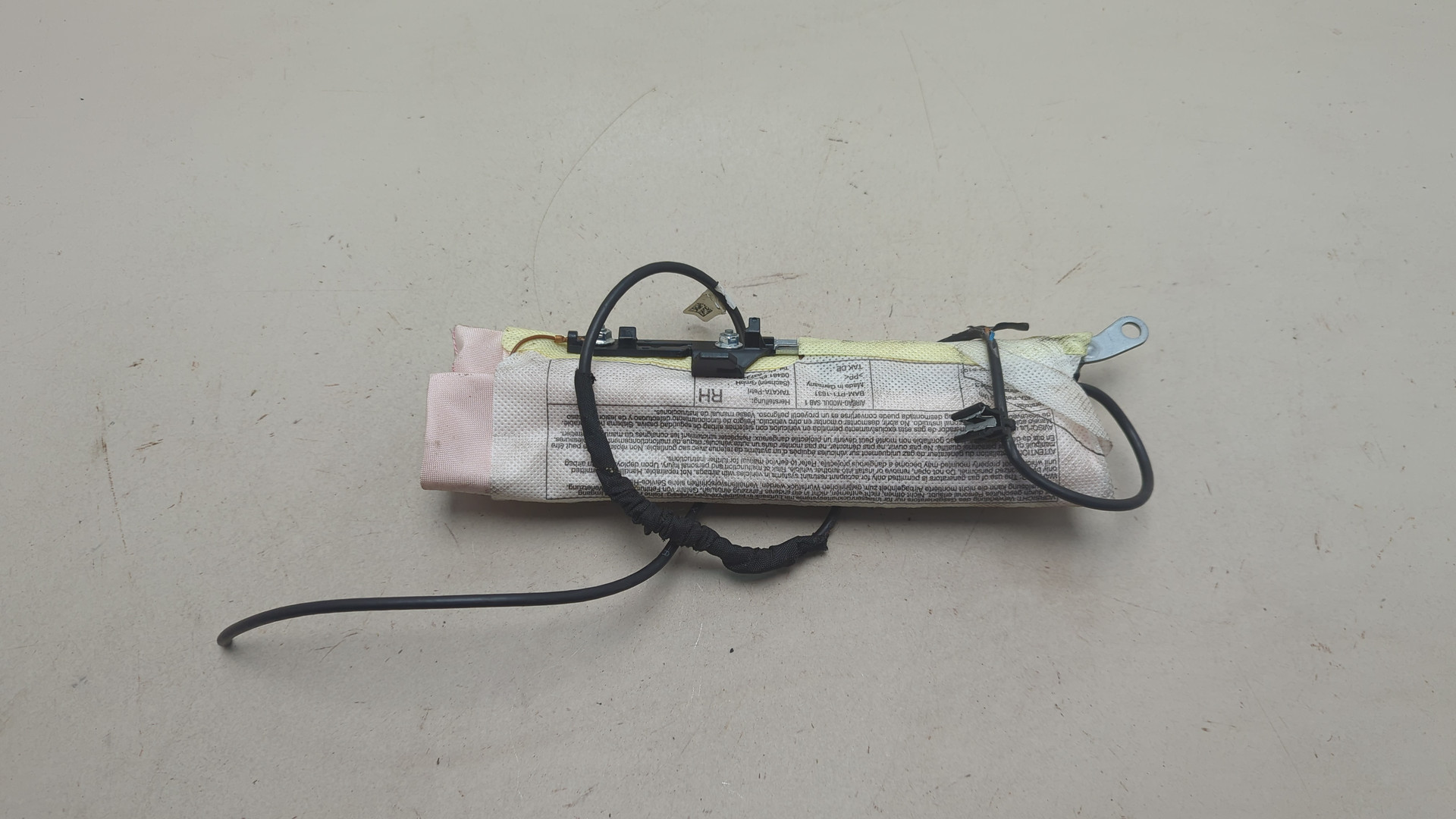 Подушка безопасности боковая (в сиденье)