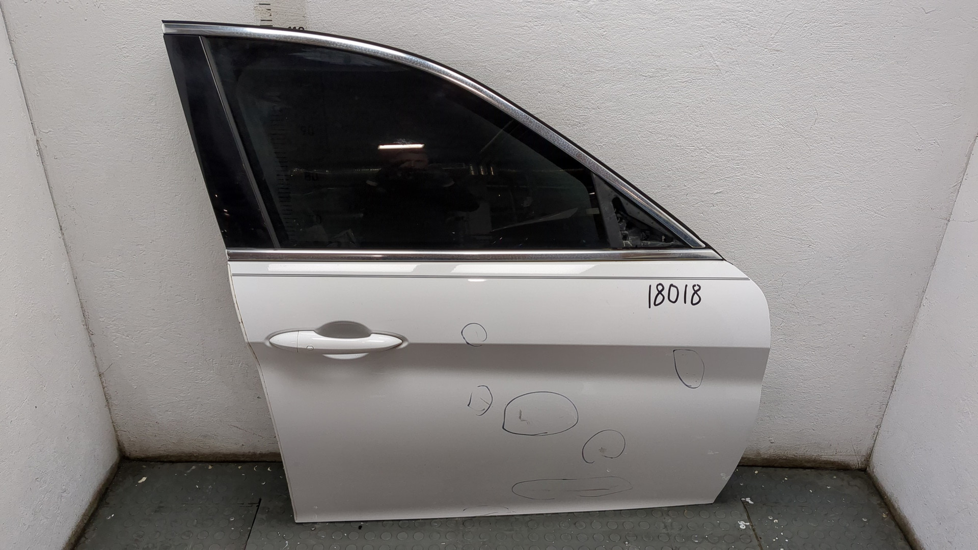 Дверь передняя правая